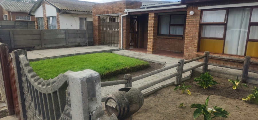 3 Bedroom Property for Sale in Leonsdale Western Cape